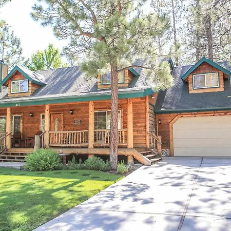 Abe'S Cool Cabin - Nice Luxury Home With A Game Room, Hot Tub, And Pool Table